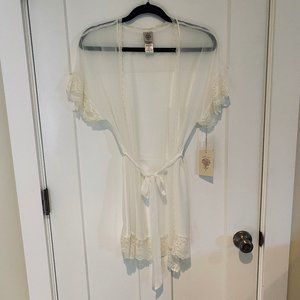 In Bloom by Jonquil Sheer Lace Robe NWT